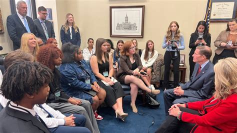Teens push Congress to make the internet safer